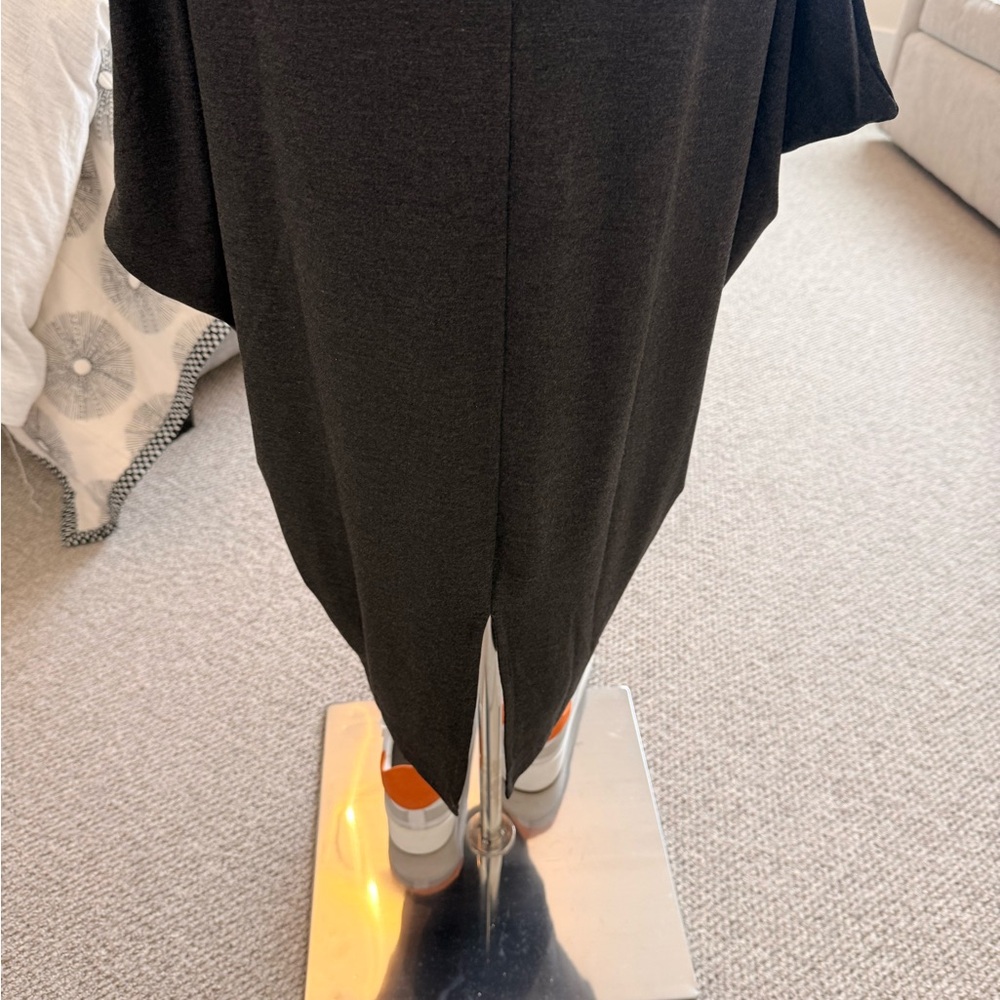 Ruti Iconic Sleeveless Jersey Dress - Picture 6 of 10